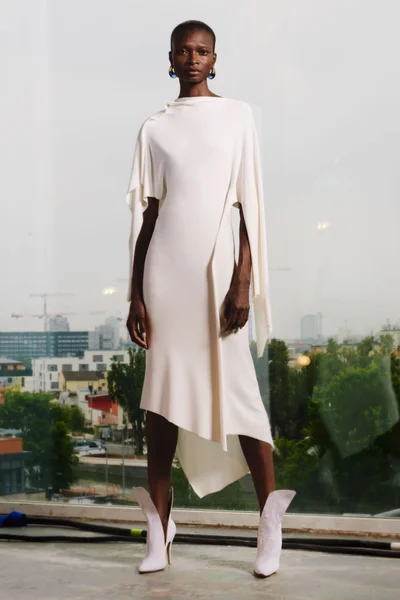 Look 2